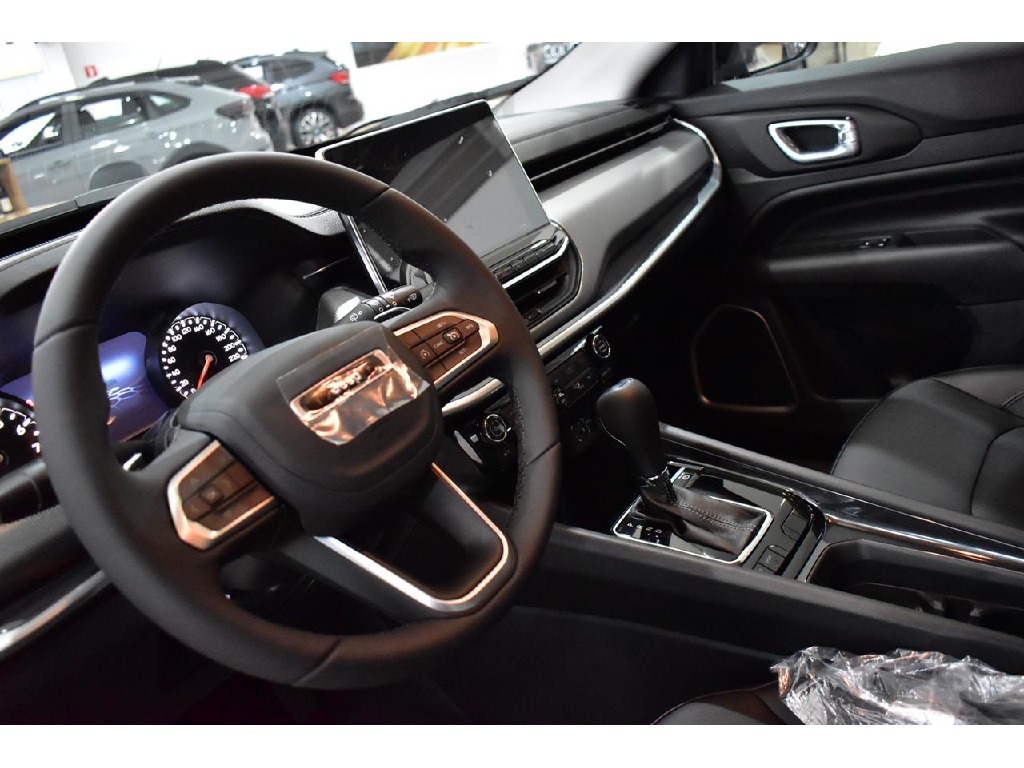 JEEP COMPASS 1.3 T270 TURBO FLEX LONGITUDE AT6 JEEP COMPASS 1.3 T270 TURBO FLEX LONGITUDE AT6