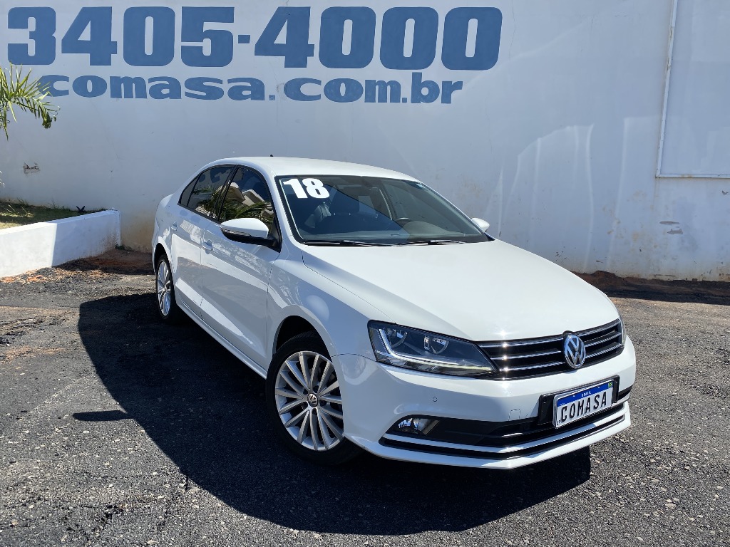 VOLKSWAGEN JETTA 1.4 16V TSI COMFORTLINE GASOLINA 4P TIPTRONIC VOLKSWAGEN JETTA 1.4 16V TSI COMFORTLINE GASOLINA 4P TIPTRONIC