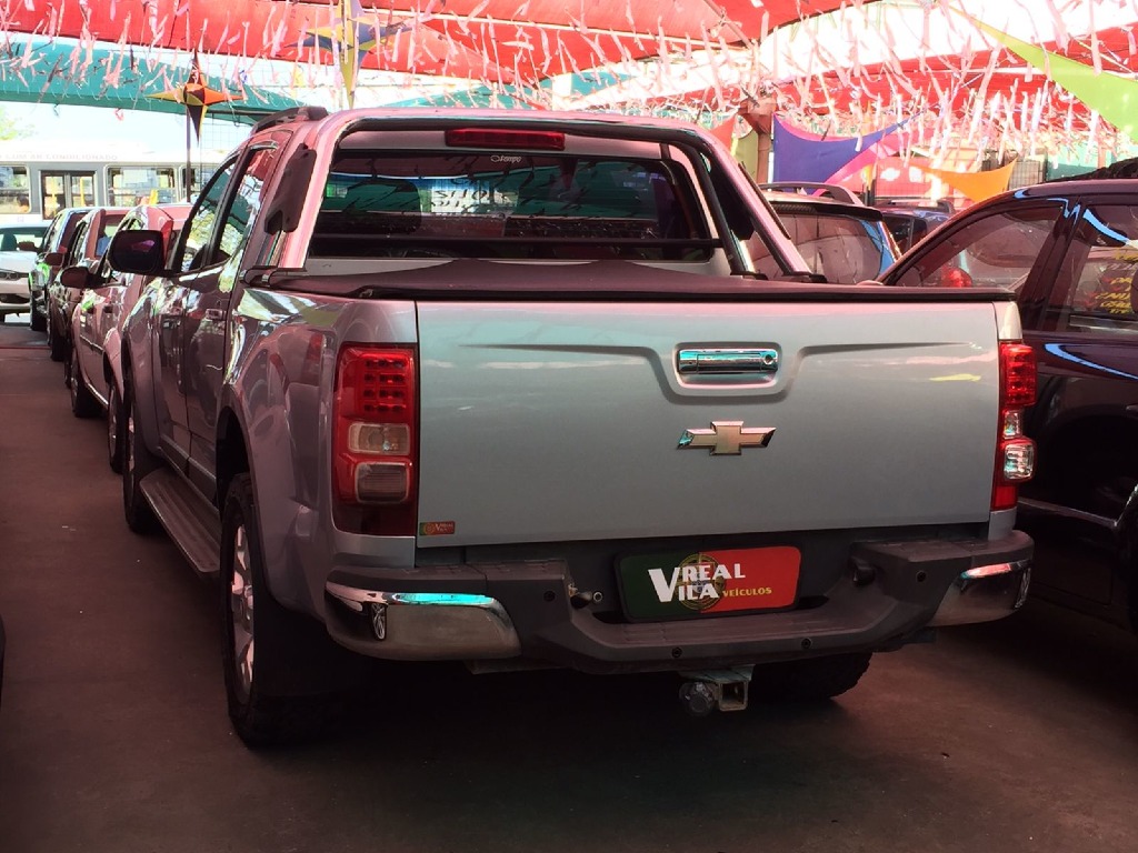 CHEVROLET S10 2.4 LTZ 4X2 CD 8V FLEX 4P MANUAL CHEVROLET S10 2.4 LTZ 4X2 CD 8V FLEX 4P MANUAL