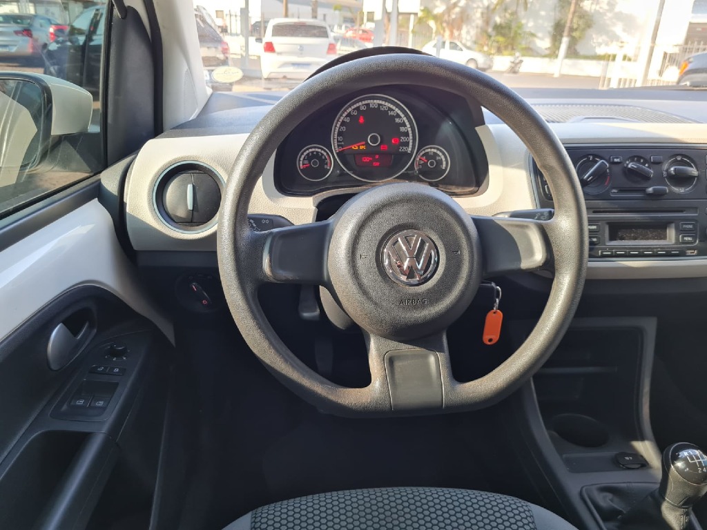 VOLKSWAGEN UP 1.0 TSI MOVE UP 12V FLEX 4P MANUAL VOLKSWAGEN UP 1.0 TSI MOVE UP 12V FLEX 4P MANUAL
