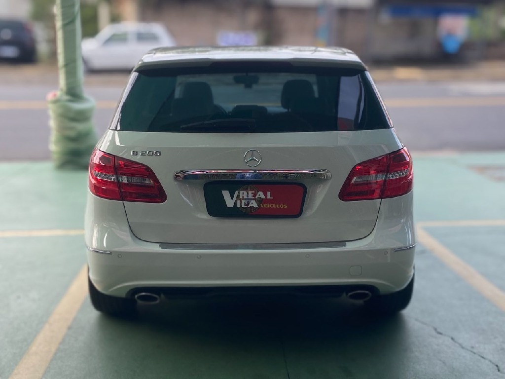 MERCEDES-BENZ B 200 1.6 SPORT TURBO GASOLINA 4P AUTOMATICO MERCEDES-BENZ B 200 1.6 SPORT TURBO GASOLINA 4P AUTOMATICO