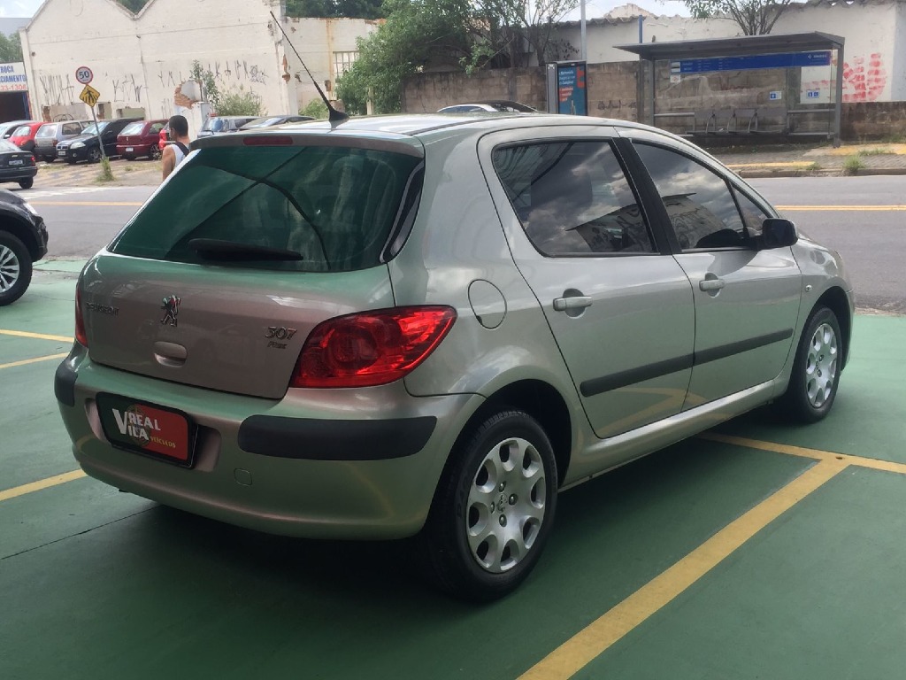 PEUGEOT 307 1.6 PRESENCE PACK 16V FLEX 4P MANUAL PEUGEOT 307 1.6 PRESENCE PACK 16V FLEX 4P MANUAL