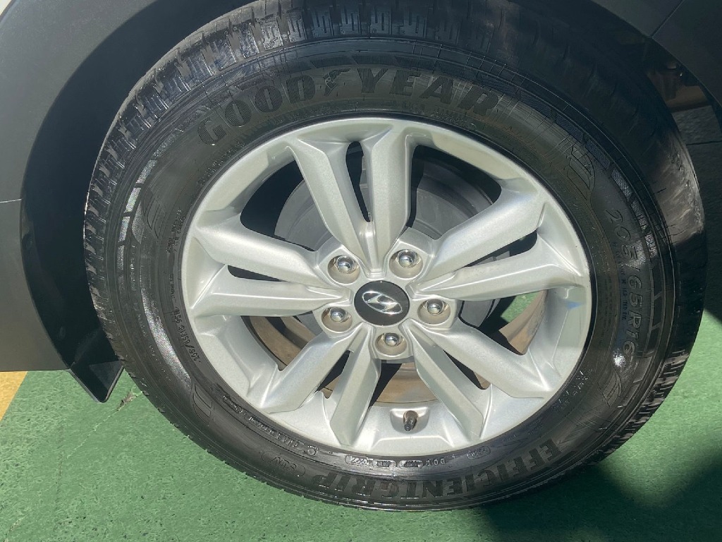 HYUNDAI CRETA 1.6 16V FLEX ATTITUDE AUTOMATICO HYUNDAI CRETA 1.6 16V FLEX ATTITUDE AUTOMATICO