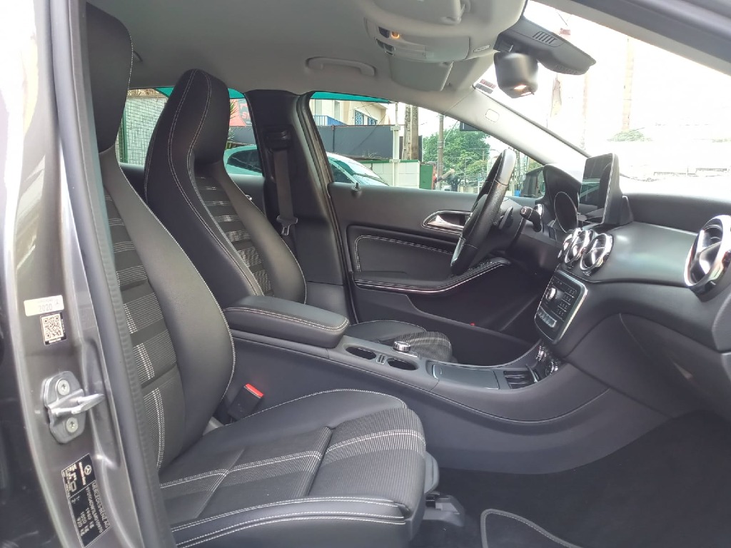 MERCEDES-BENZ GLA 200 GLA 200 FF ADVANCE 1.6 FLEX MERCEDES-BENZ GLA 200 GLA 200 FF ADVANCE 1.6 FLEX