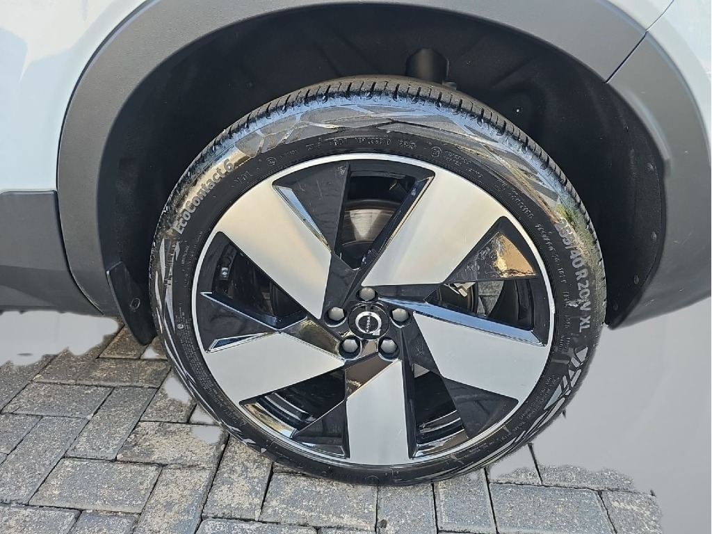 volvo C40 P8 RECHARGE TWIN ELECTRIC ULTIMATE AWD 2024