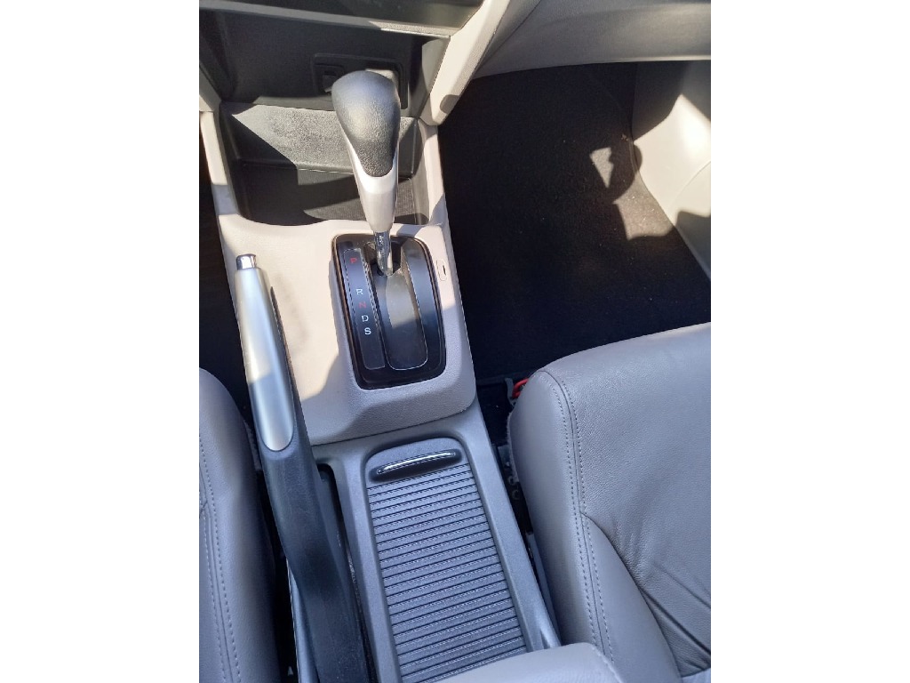HONDA CIVIC 2.0 LXR 16V FLEX 4P AUTOMATICO HONDA CIVIC 2.0 LXR 16V FLEX 4P AUTOMATICO