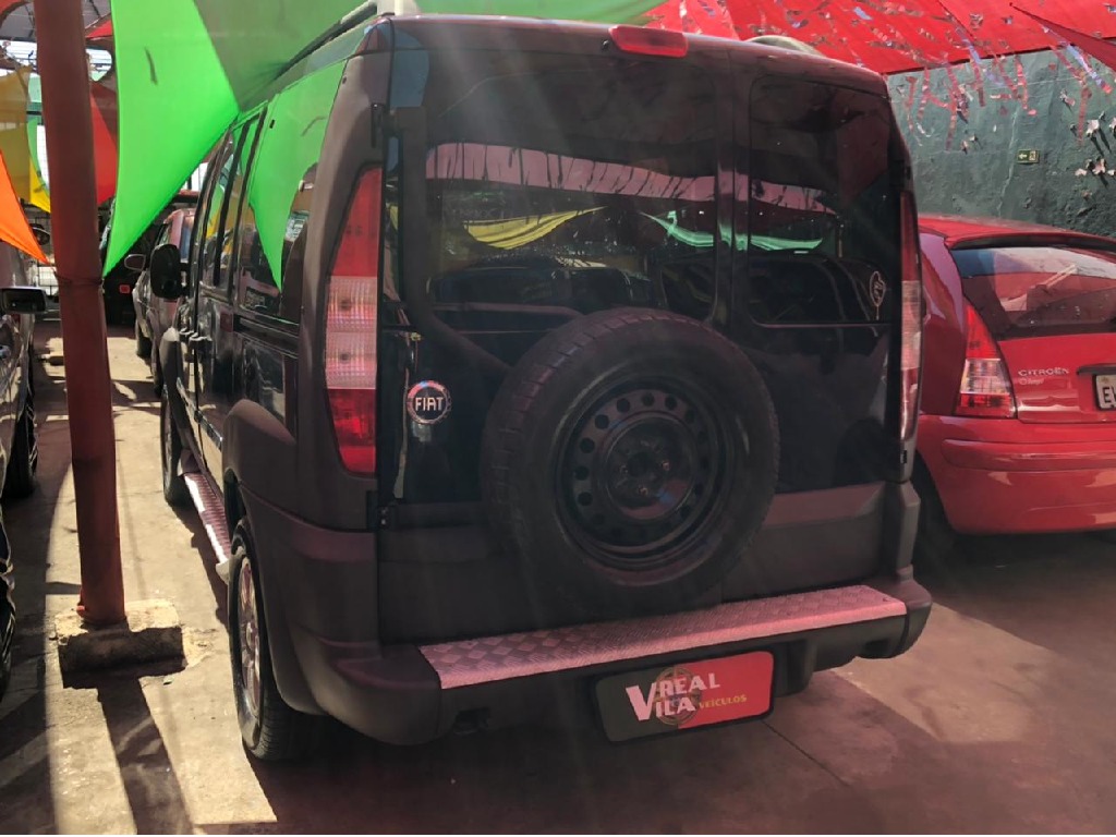 FIAT DOBLO 1.8 MPI ADVENTURE 8V FLEX 4P MANUAL FIAT DOBLO 1.8 MPI ADVENTURE 8V FLEX 4P MANUAL
