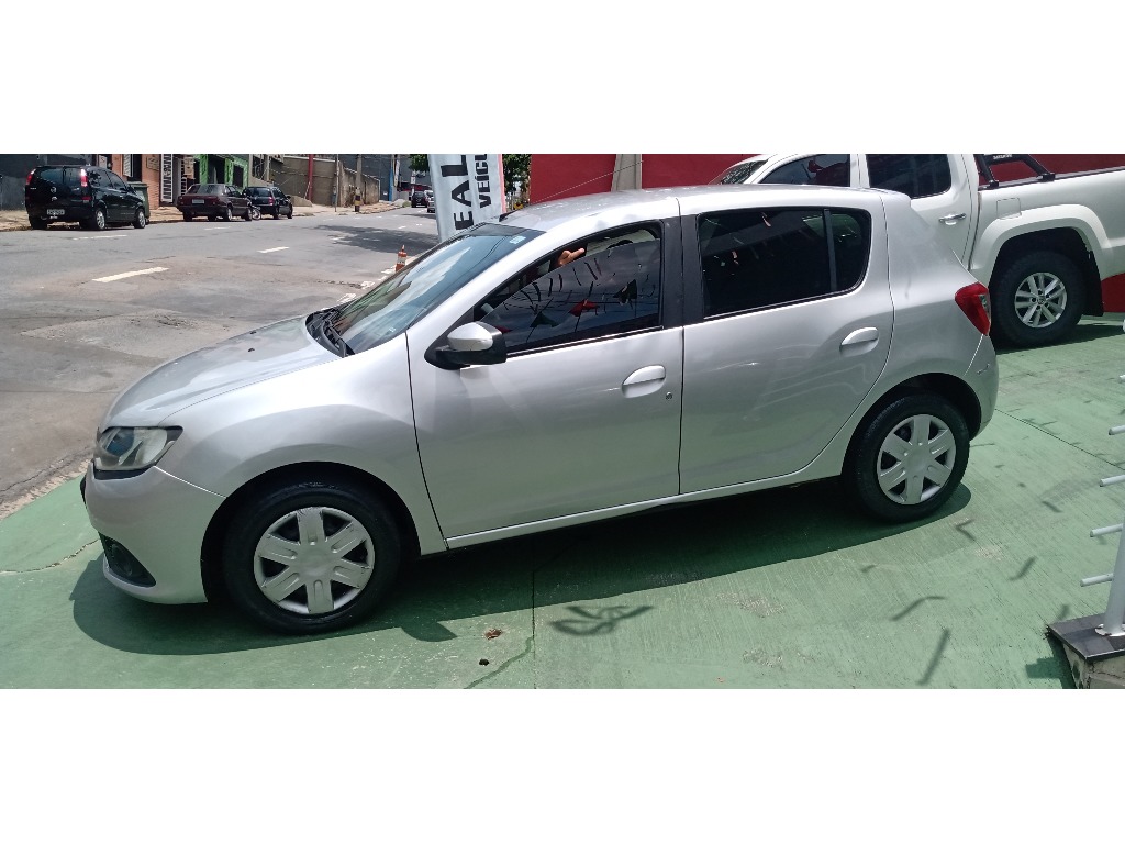 RENAULT SANDERO 1.6 EXPRESSION 8V FLEX 4P MANUAL RENAULT SANDERO 1.6 EXPRESSION 8V FLEX 4P MANUAL