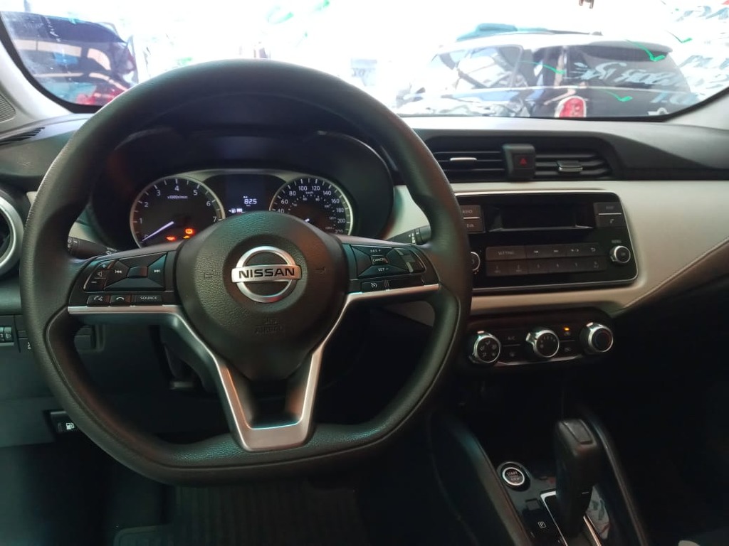 NISSAN VERSA 1.6 16V FLEX SENSE XTRONIC NISSAN VERSA 1.6 16V FLEX SENSE XTRONIC