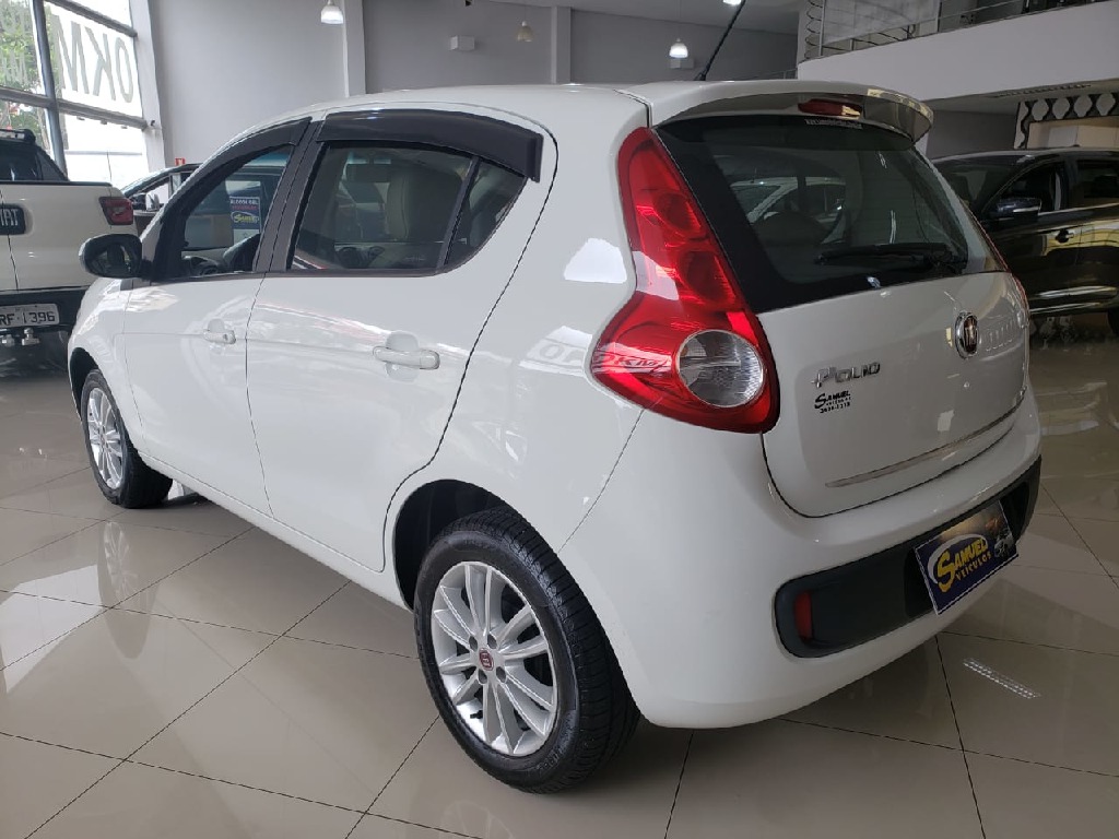 FIAT PALIO 1.6 MPI ESSENCE 16V FLEX 4P MANUAL FIAT PALIO 1.6 MPI ESSENCE 16V FLEX 4P MANUAL