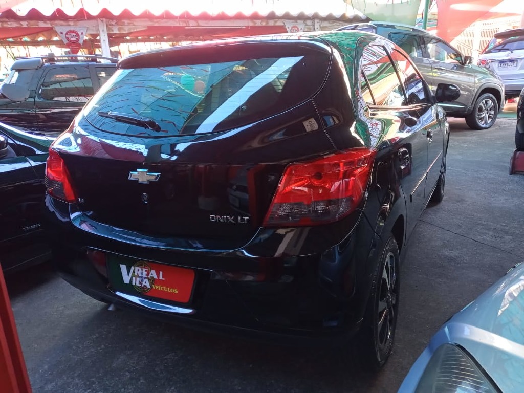 CHEVROLET ONIX 1.4 MPFI LT 8V FLEX 4P MANUAL CHEVROLET ONIX 1.4 MPFI LT 8V FLEX 4P MANUAL