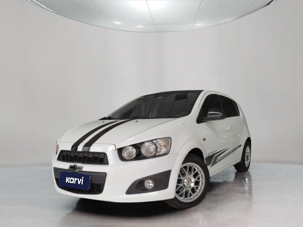 Carros seminovos Paraná CHEVROLET SONIC HATCH