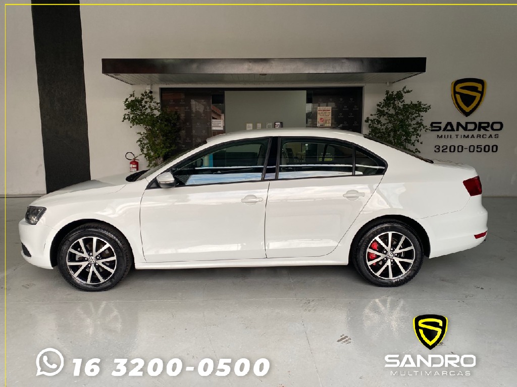 VOLKSWAGEN JETTA 2.0 COMFORTLINE FLEX 4P TIPTRONIC