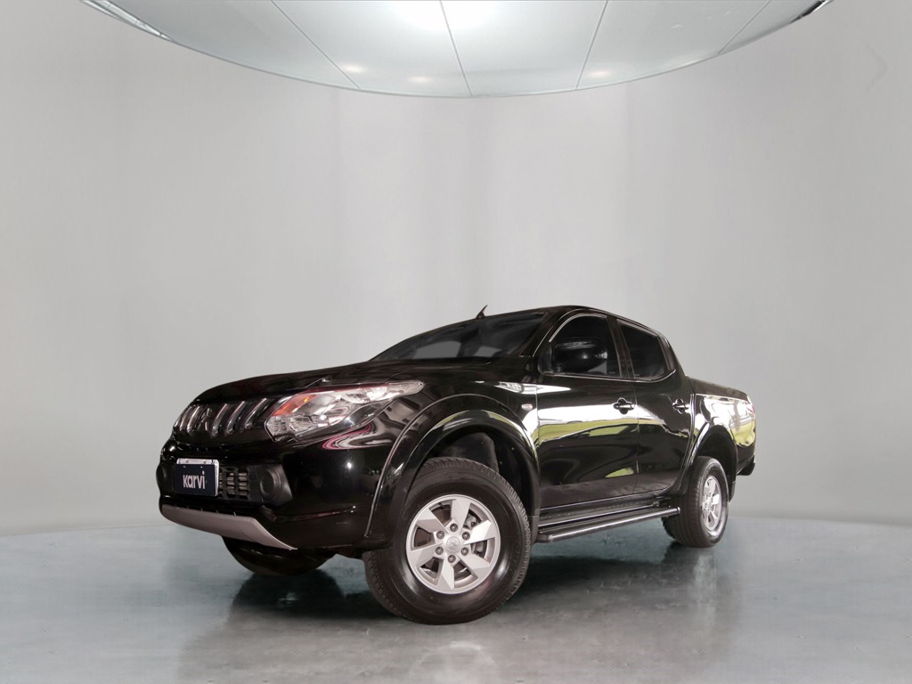Carros seminovos MITSUBISHI L200 TRITON 2.4 16V TURBO DIESEL SPORT GLS CD 4P 4X4 AUTOMATICO