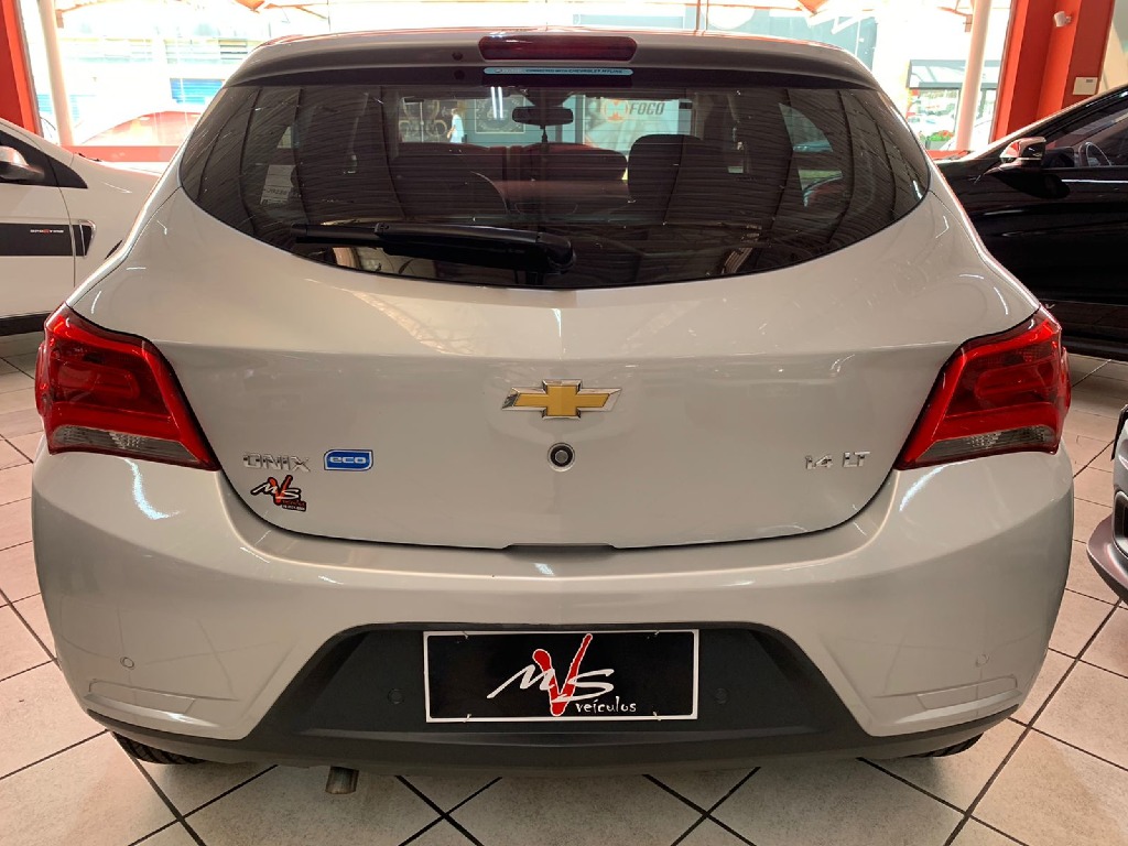 CHEVROLET ONIX 1.4 MPFI LT 8V FLEX 4P AUTOMATICO CHEVROLET ONIX 1.4 MPFI LT 8V FLEX 4P AUTOMATICO