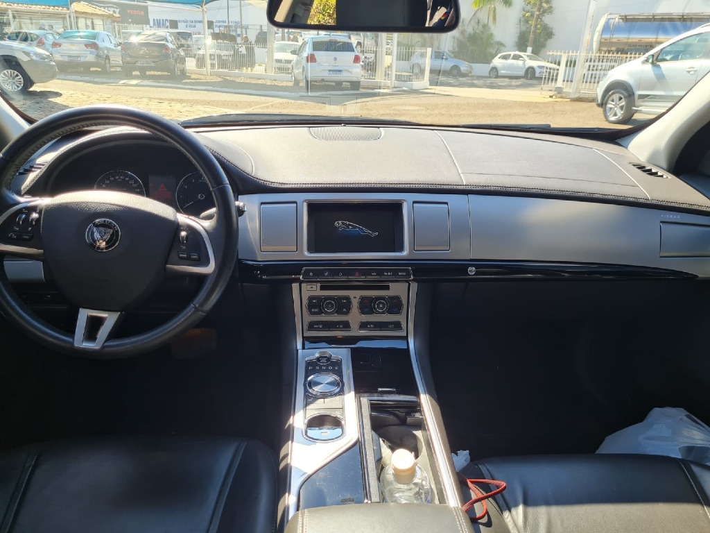 JAGUAR XF 2.0 PREMIUM LUXURY TURBOCHARGED GASOLINA 4P AUTOMATICO JAGUAR XF 2.0 PREMIUM LUXURY TURBOCHARGED GASOLINA 4P AUTOMATICO