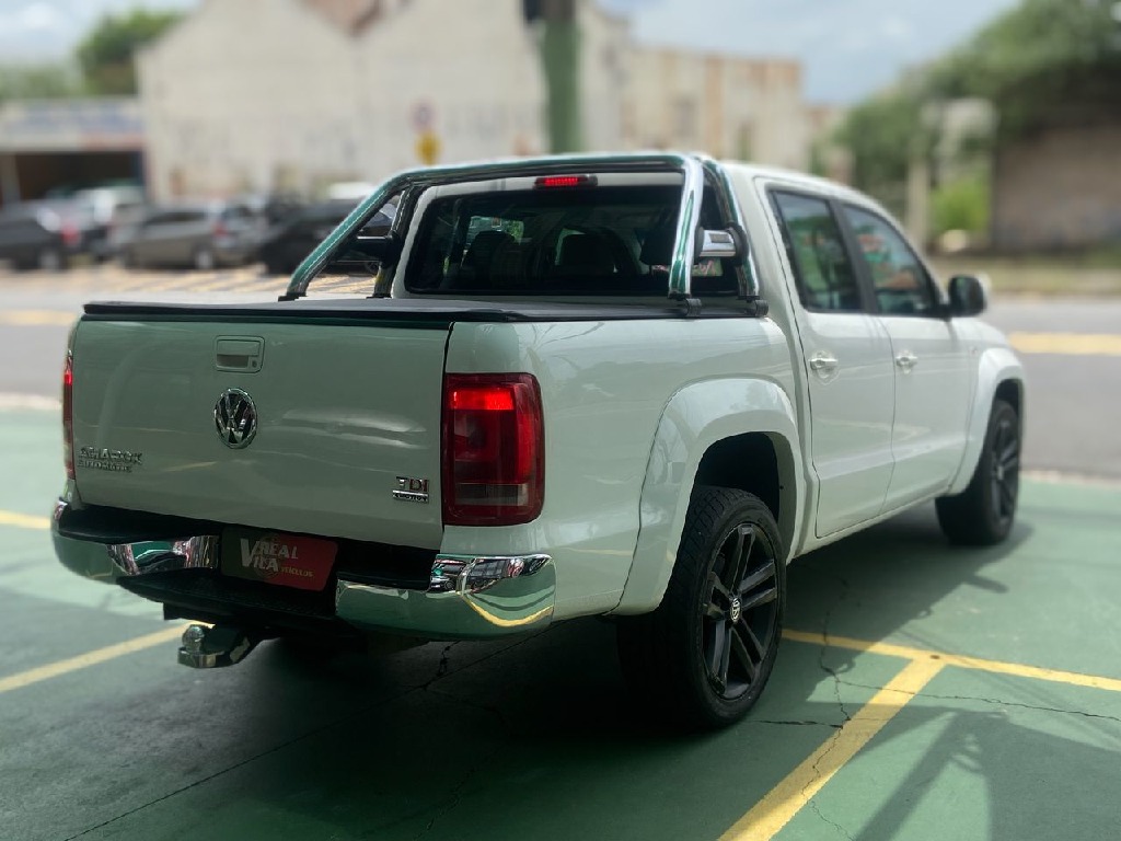 VOLKSWAGEN AMAROK 2.0 HIGHLINE 4X4 CD 16V TURBO INTERCOOLER DIESEL 4P AUTOMATICO VOLKSWAGEN AMAROK 2.0 HIGHLINE 4X4 CD 16V TURBO INTERCOOLER DIESEL 4P AUTOMATICO