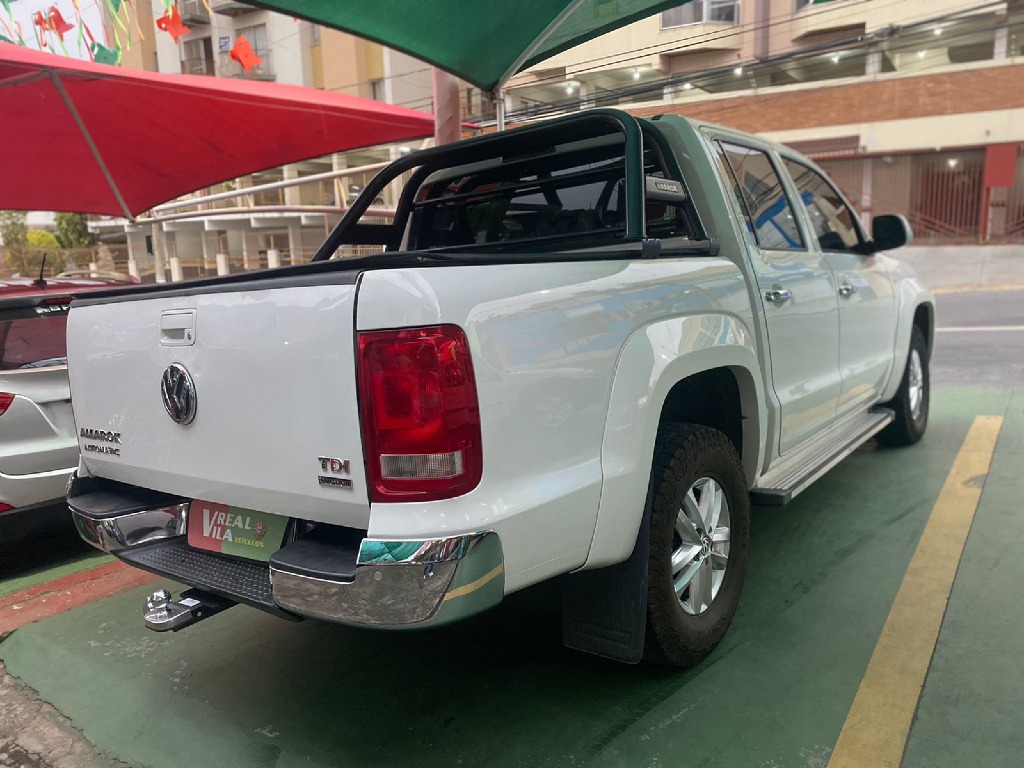 VOLKSWAGEN AMAROK 2.0 HIGHLINE 4X4 CD 16V TURBO INTERCOOLER DIESEL 4P AUTOMATICO VOLKSWAGEN AMAROK 2.0 HIGHLINE 4X4 CD 16V TURBO INTERCOOLER DIESEL 4P AUTOMATICO