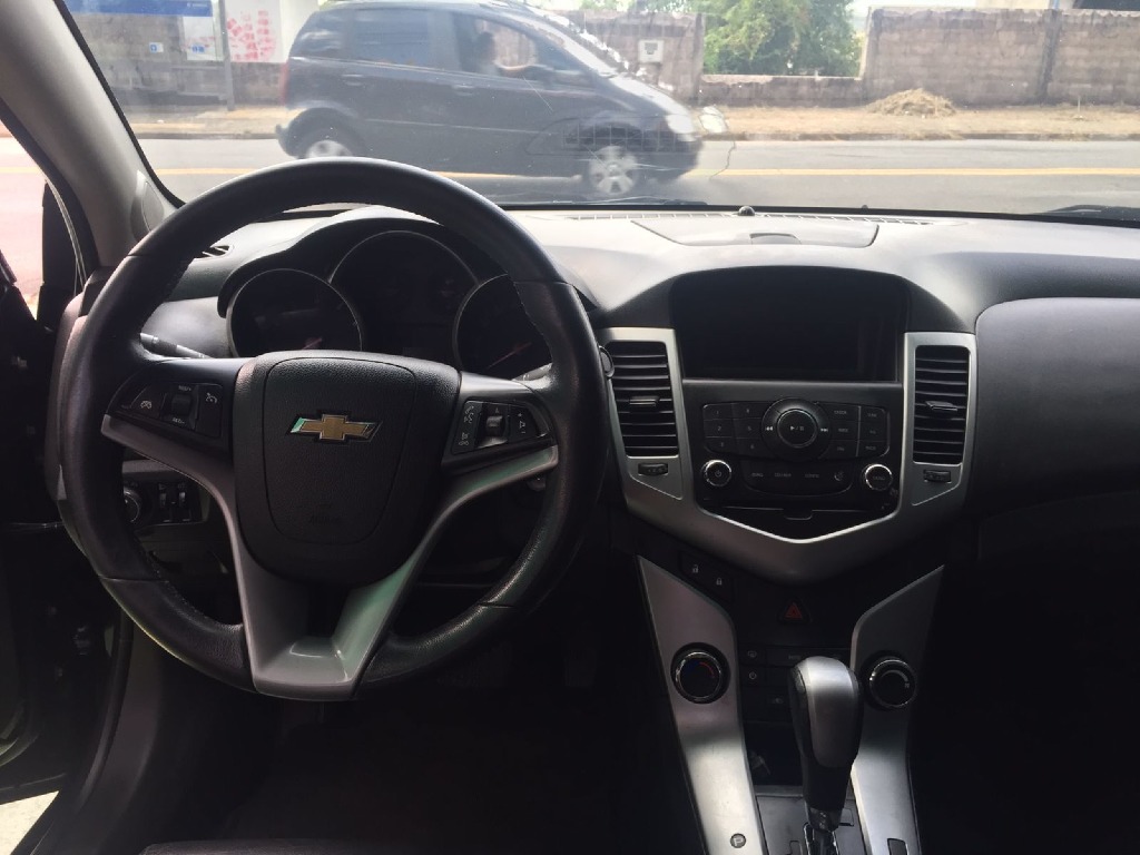 CHEVROLET CRUZE 1.8 LT 16V FLEX 4P AUTOMATICO CHEVROLET CRUZE 1.8 LT 16V FLEX 4P AUTOMATICO