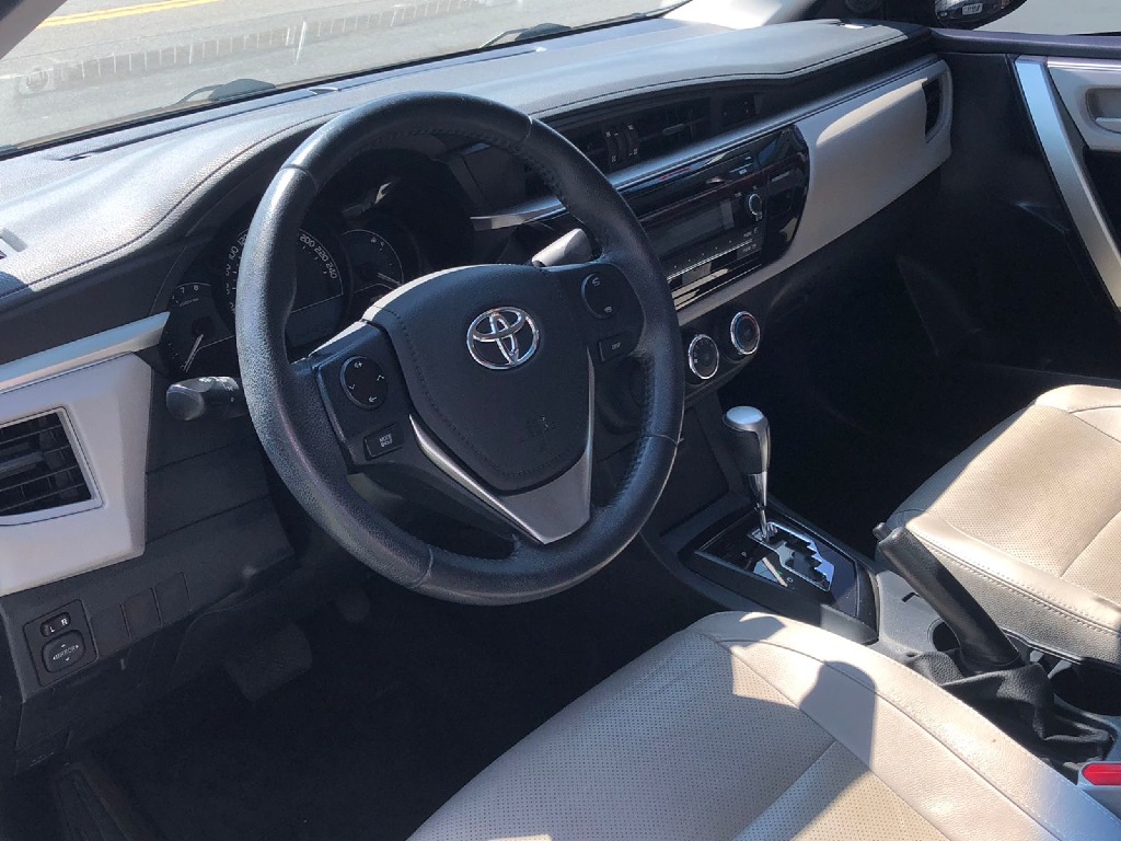TOYOTA COROLLA 1.8 GLI 16V FLEX 4P AUTOMATICO TOYOTA COROLLA 1.8 GLI 16V FLEX 4P AUTOMATICO
