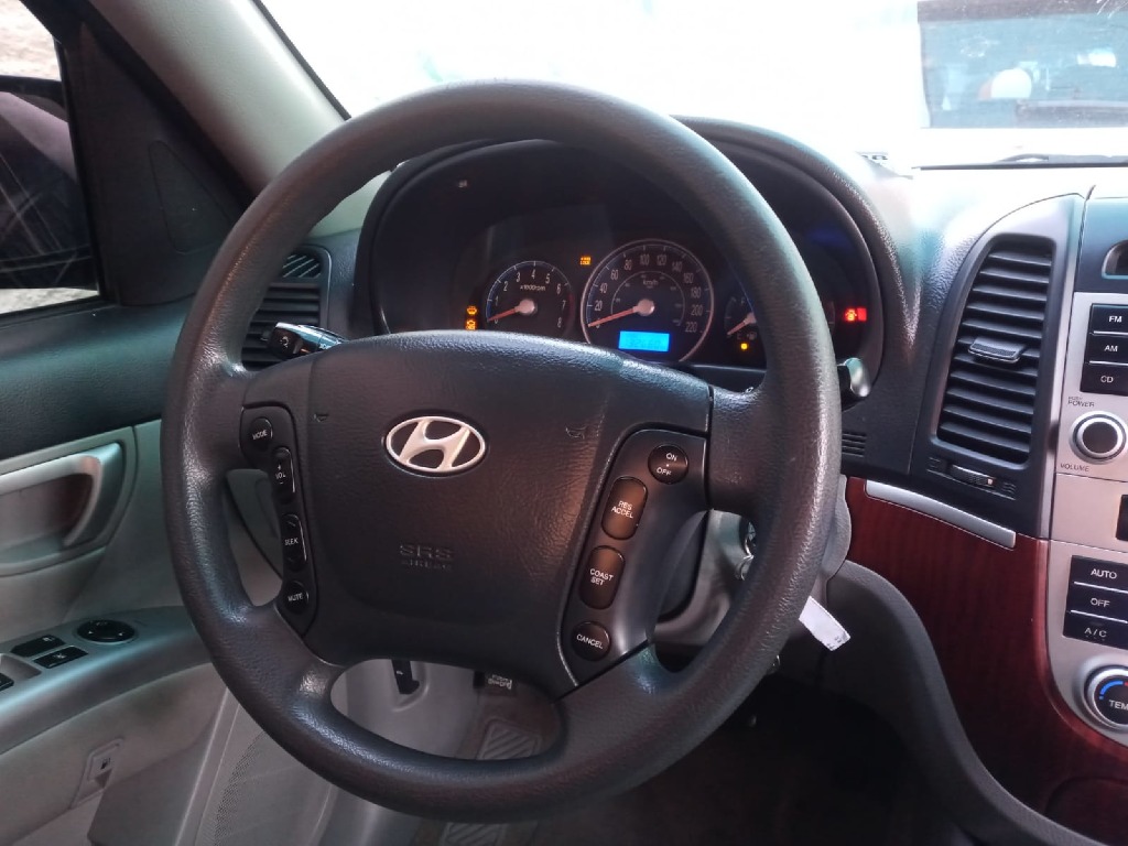 HYUNDAI SANTA FE 2.7 MPFI GLS V6 24V 200CV GASOLINA 4P AUTOMATICO HYUNDAI SANTA FE 2.7 MPFI GLS V6 24V 200CV GASOLINA 4P AUTOMATICO