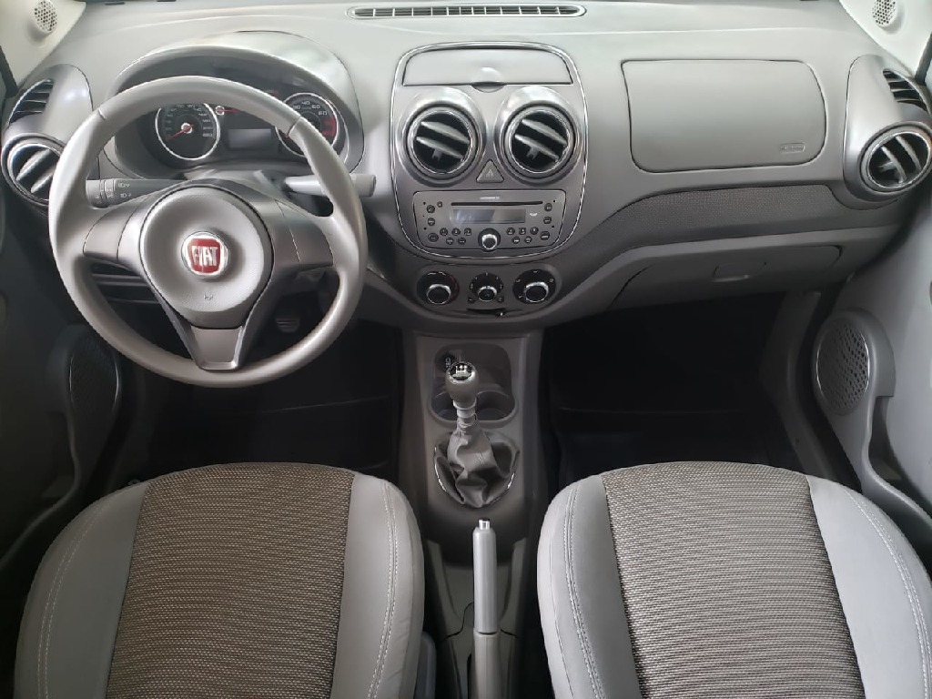 FIAT PALIO 1.6 MPI ESSENCE 16V FLEX 4P MANUAL FIAT PALIO 1.6 MPI ESSENCE 16V FLEX 4P MANUAL