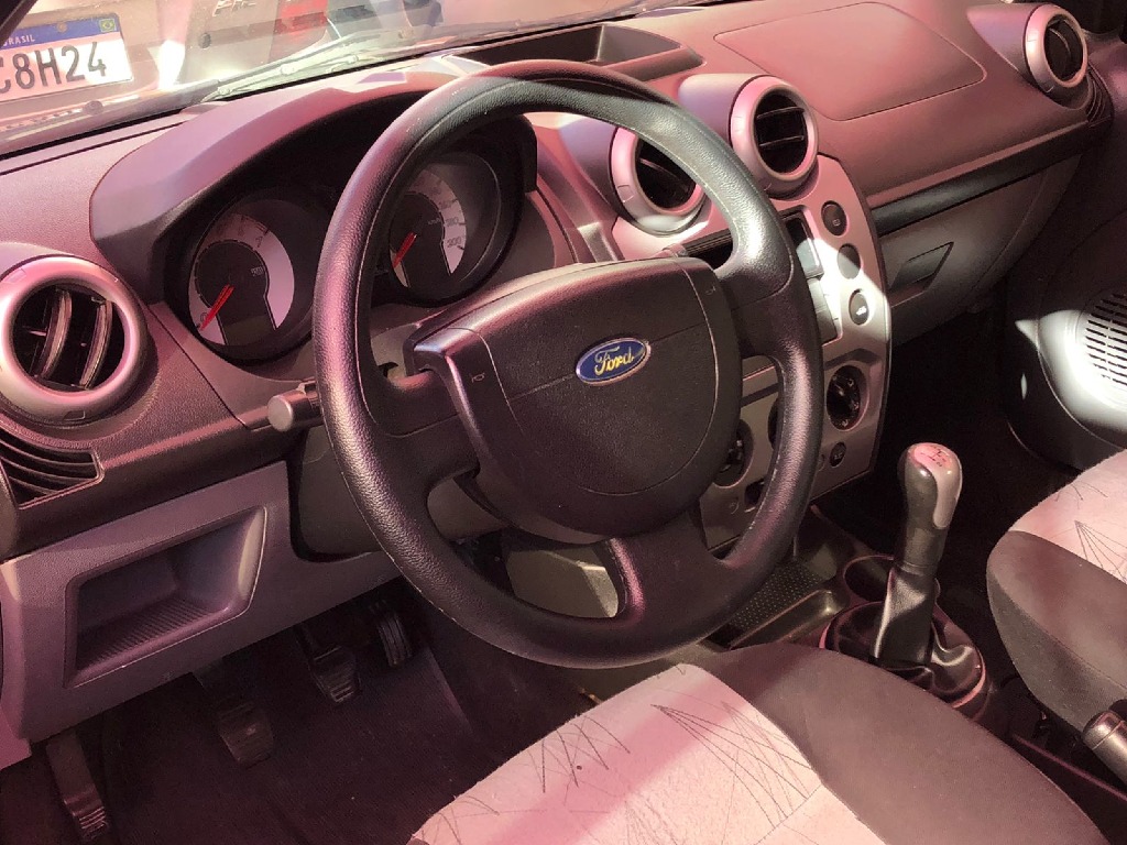 FORD FIESTA 1.6 MPI CLASS HATCH 8V FLEX 4P MANUAL FORD FIESTA 1.6 MPI CLASS HATCH 8V FLEX 4P MANUAL