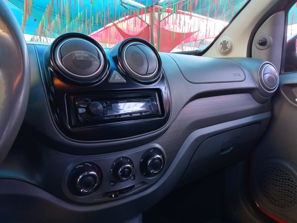 FIAT PALIO 1.4 MPI ATTRACTIVE 8V FLEX 4P MANUAL FIAT PALIO 1.4 MPI ATTRACTIVE 8V FLEX 4P MANUAL