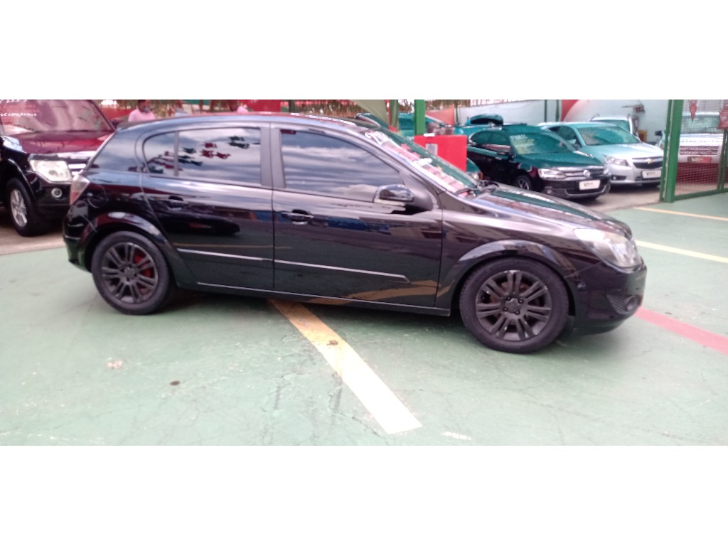 CHEVROLET VECTRA 2.0 SFI GT HATCH 8V FLEX 4P MANUAL CHEVROLET VECTRA 2.0 SFI GT HATCH 8V FLEX 4P MANUAL