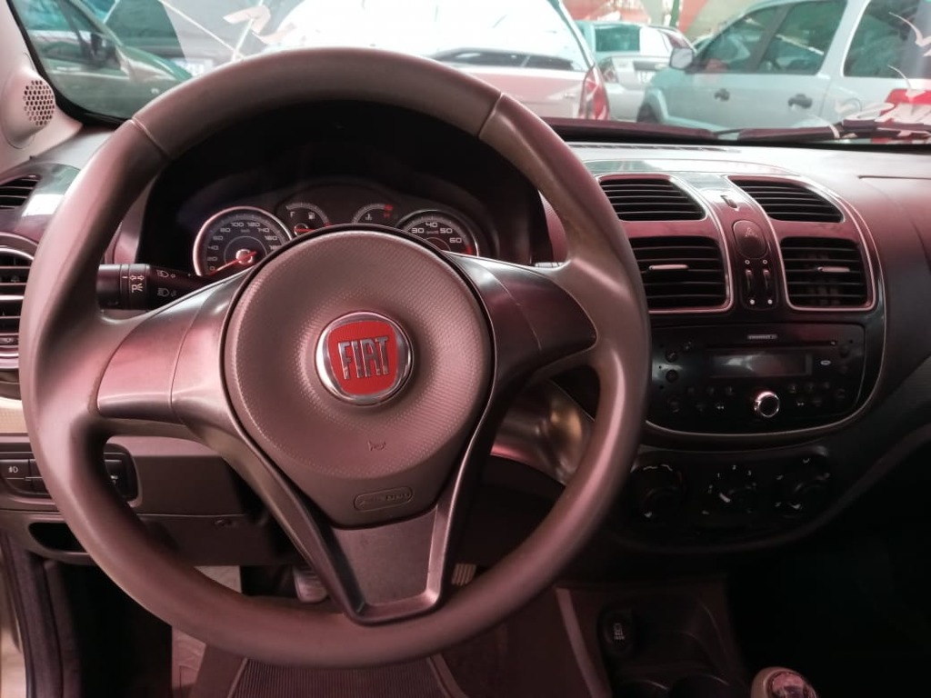 FIAT GRAND SIENA 1.4 MPI ATTRACTIVE 8V FLEX 4P MANUAL FIAT GRAND SIENA 1.4 MPI ATTRACTIVE 8V FLEX 4P MANUAL
