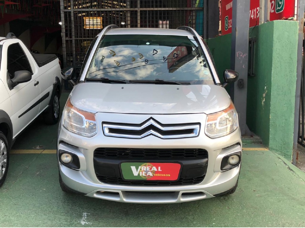 CITROEN AIRCROSS 1.6 GLX 16V FLEX 4P AUTOMATICO CITROEN AIRCROSS 1.6 GLX 16V FLEX 4P AUTOMATICO