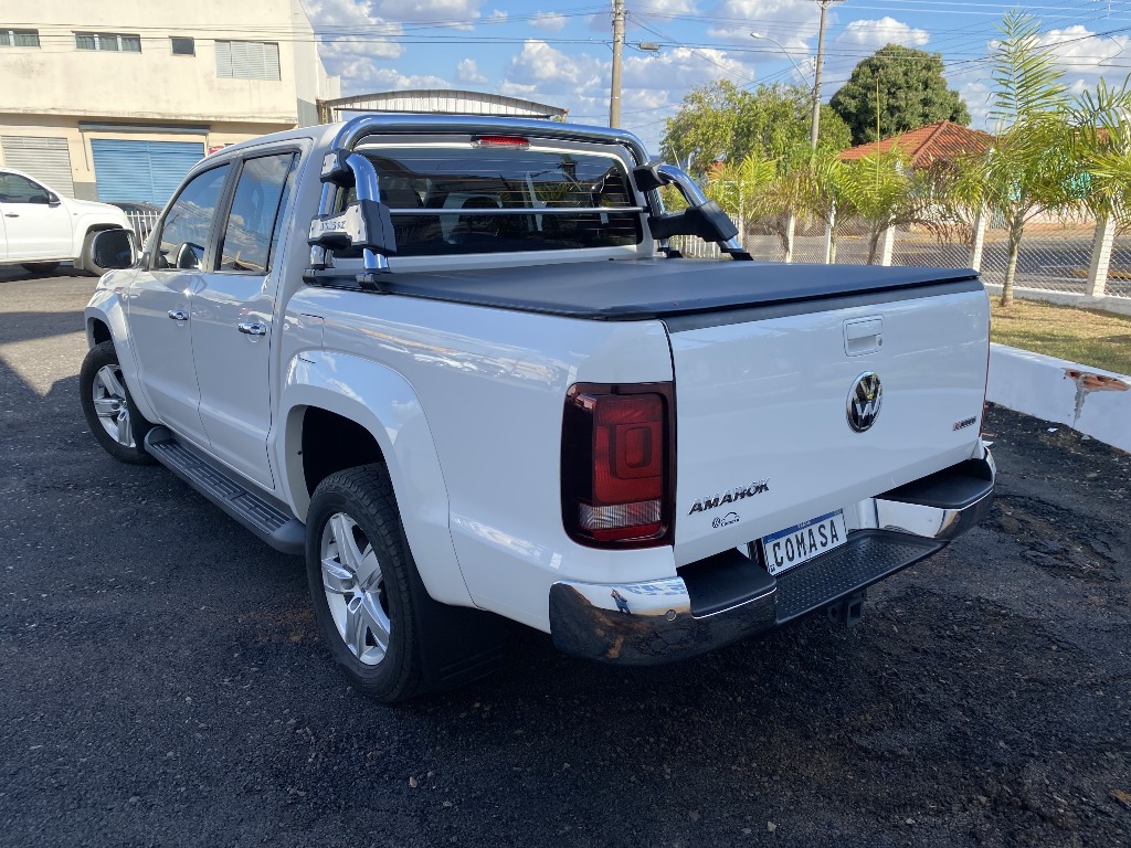 VOLKSWAGEN AMAROK 2.0 HIGHLINE 4X4 CD 16V TURBO INTERCOOLER DIESEL 4P AUTOMATICO VOLKSWAGEN AMAROK 2.0 HIGHLINE 4X4 CD 16V TURBO INTERCOOLER DIESEL 4P AUTOMATICO
