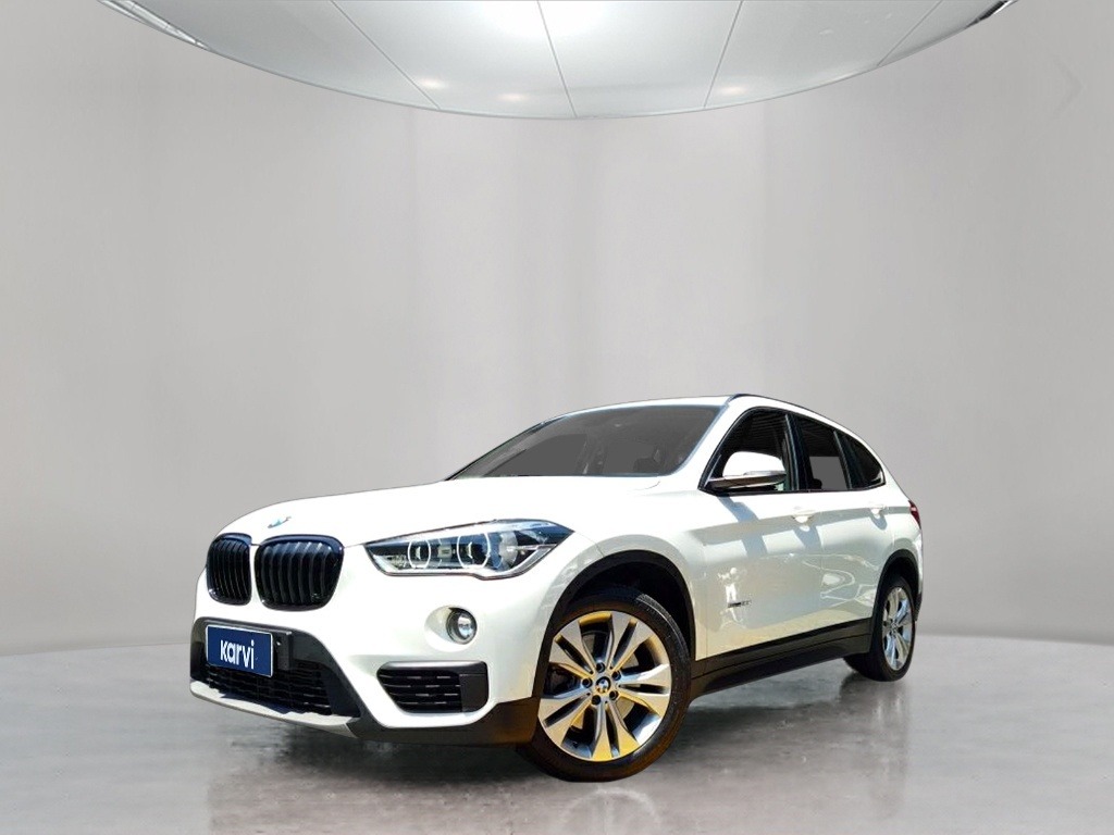 Carros seminovos BMW X1 2.0 16V TURBO ACTIVEFLEX SDRIVE20I 4P AUTOMATICO