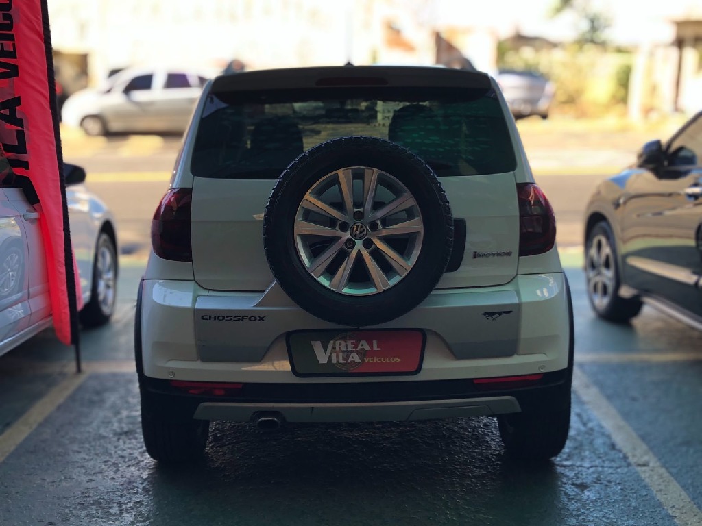 VOLKSWAGEN CROSSFOX 1.6 MI FLEX 8V 4P AUTOMATIZADO VOLKSWAGEN CROSSFOX 1.6 MI FLEX 8V 4P AUTOMATIZADO