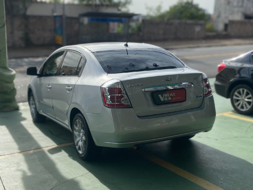 NISSAN SENTRA 2.0 16V FLEX 4P MANUAL NISSAN SENTRA 2.0 16V FLEX 4P MANUAL