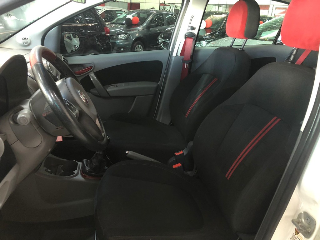 FIAT PALIO 1.6 MPI SPORTING 16V FLEX 4P MANUAL FIAT PALIO 1.6 MPI SPORTING 16V FLEX 4P MANUAL