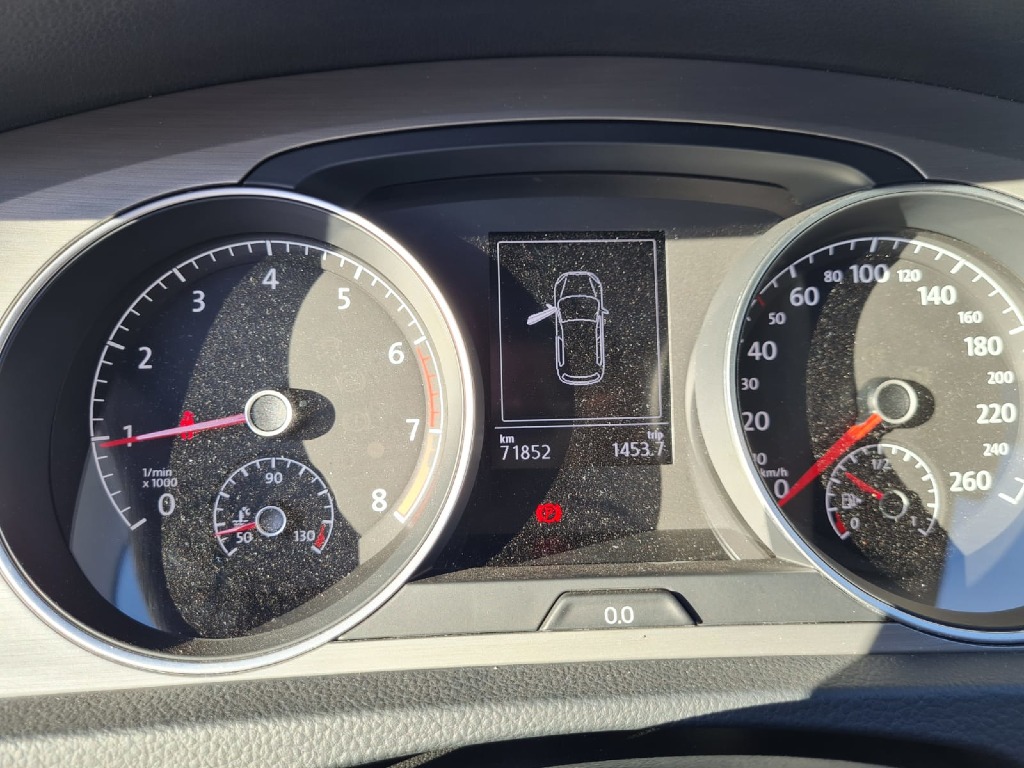VOLKSWAGEN GOLF 1.6 MSI COMFORTLINE 16V TOTAL FLEX 4P MANUAL VOLKSWAGEN GOLF 1.6 MSI COMFORTLINE 16V TOTAL FLEX 4P MANUAL