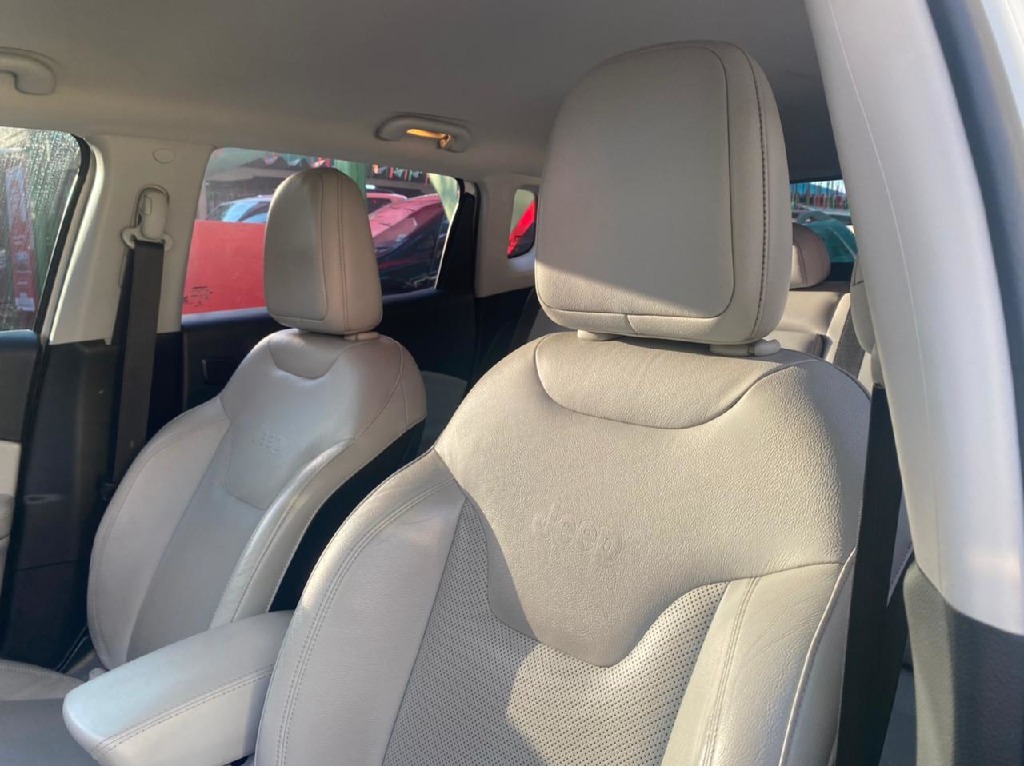 JEEP COMPASS 2.0 16V FLEX LONGITUDE AUTOMATICO JEEP COMPASS 2.0 16V FLEX LONGITUDE AUTOMATICO