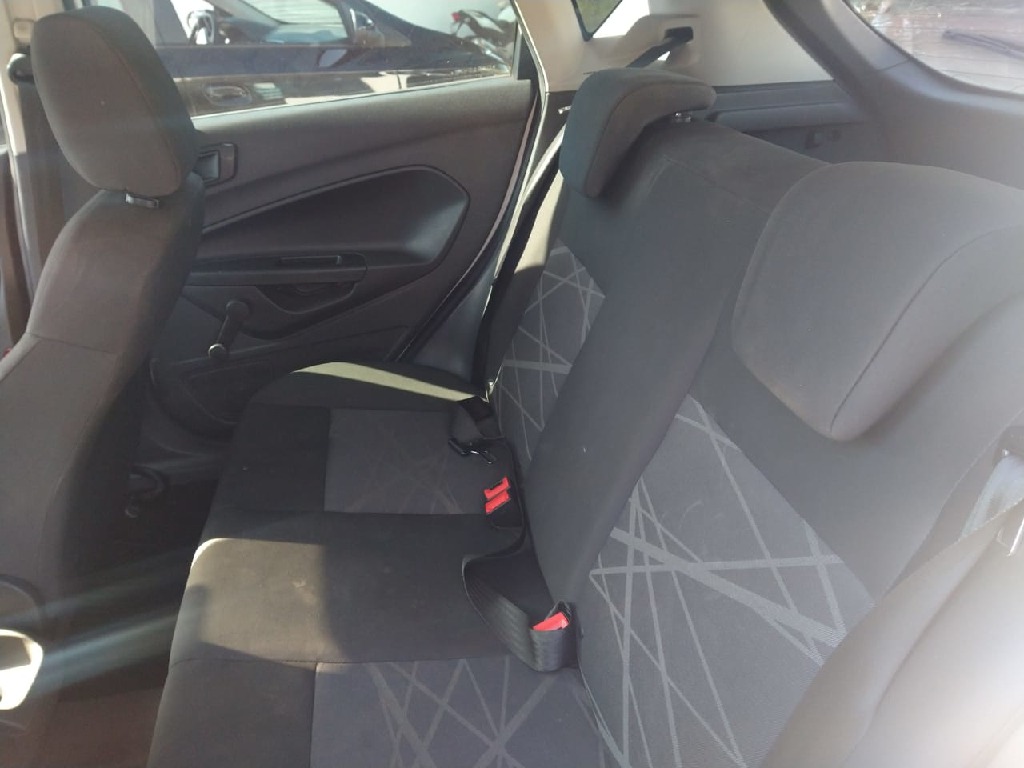 FORD FIESTA 1.5 S HATCH 16V FLEX 4P MANUAL FORD FIESTA 1.5 S HATCH 16V FLEX 4P MANUAL