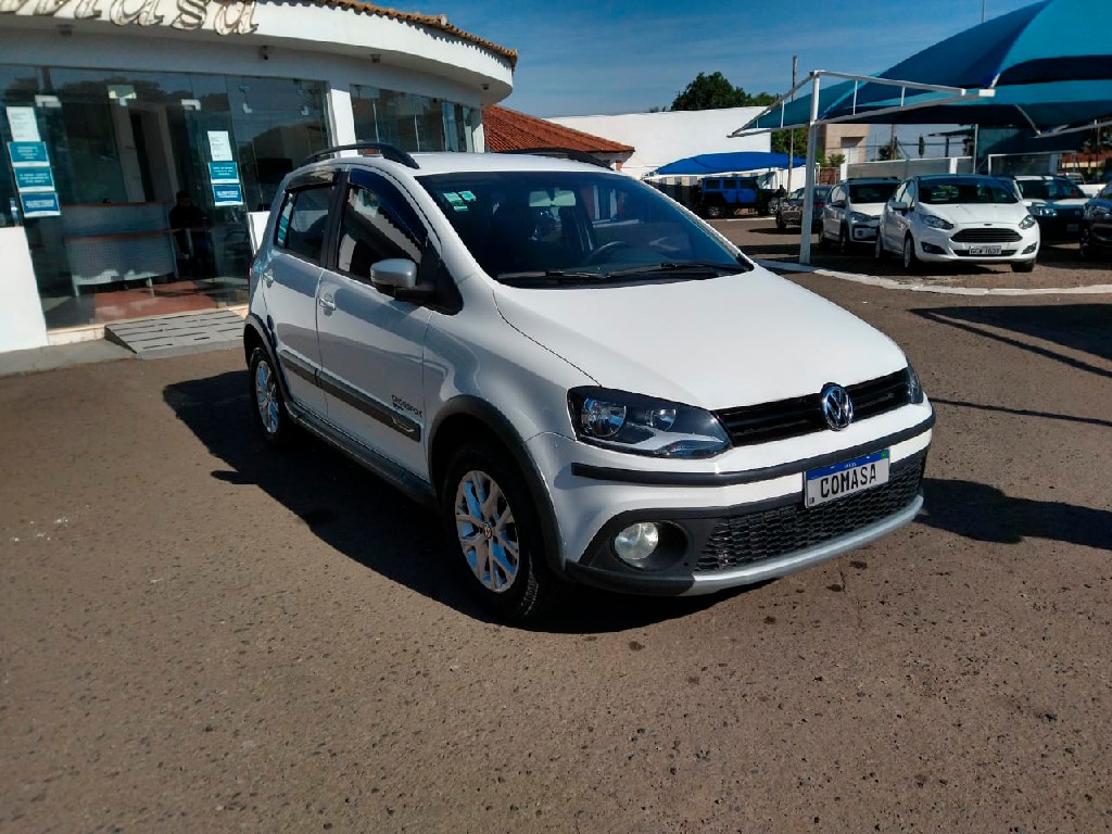VOLKSWAGEN CROSSFOX 1.6 MI FLEX 8V 4P MANUAL VOLKSWAGEN CROSSFOX 1.6 MI FLEX 8V 4P MANUAL
