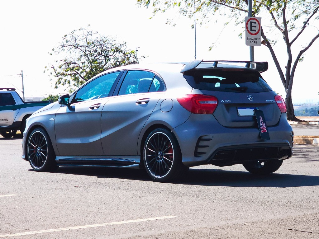 MERCEDES-BENZ A 45 AMG 2.0 16V TURBO GASOLINA 4P AUTOMATIZADO MERCEDES-BENZ A 45 AMG 2.0 16V TURBO GASOLINA 4P AUTOMATIZADO