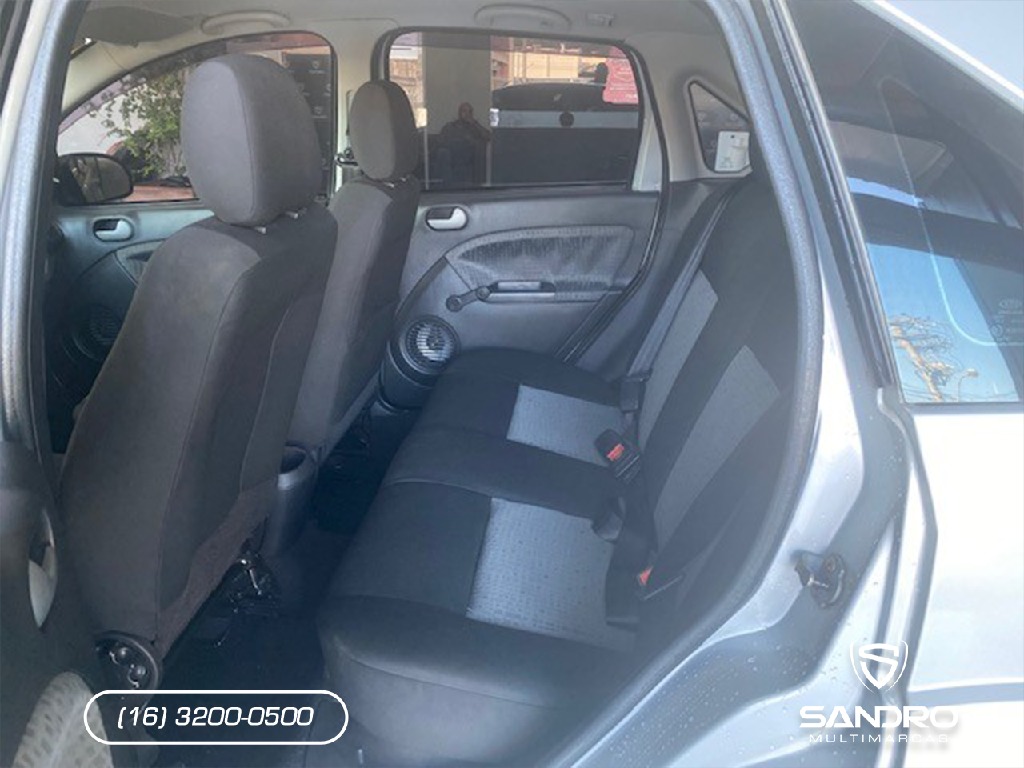 FORD FIESTA 1.6 MPI SEDAN 8V FLEX 4P MANUAL FORD FIESTA 1.6 MPI SEDAN 8V FLEX 4P MANUAL