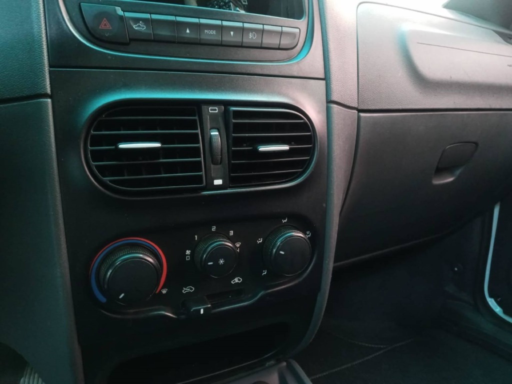 FIAT STRADA 1.4 MPI HARD WORKING CS 8V FLEX 2P MANUAL FIAT STRADA 1.4 MPI HARD WORKING CS 8V FLEX 2P MANUAL