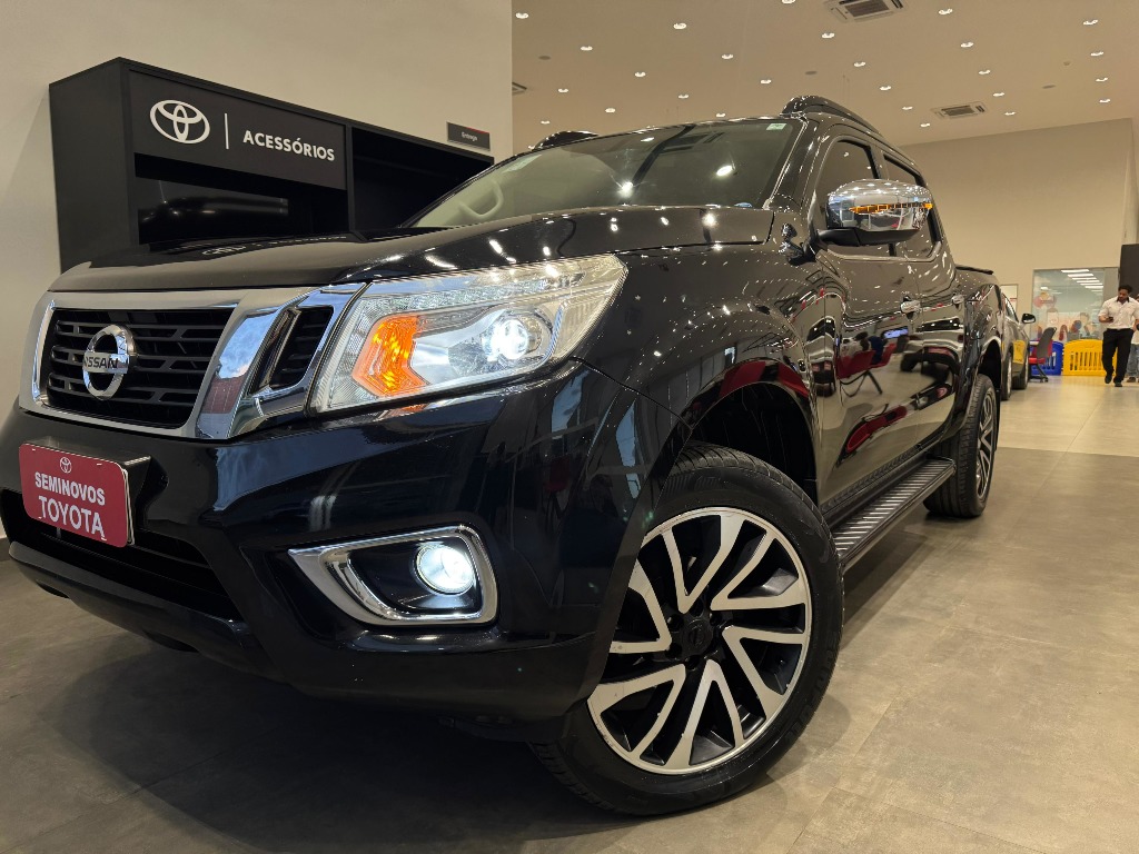 NISSAN FRONTIER 2.3 16V TURBO DIESEL LE CD 4X4 AUTOMATICO
