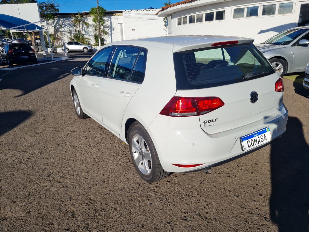 VOLKSWAGEN GOLF 1.6 MSI COMFORTLINE 16V TOTAL FLEX 4P MANUAL VOLKSWAGEN GOLF 1.6 MSI COMFORTLINE 16V TOTAL FLEX 4P MANUAL