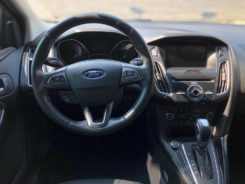 FORD FOCUS 2.0 TITANIUM 16V FLEX 4P POWERSHIFT FORD FOCUS 2.0 TITANIUM 16V FLEX 4P POWERSHIFT