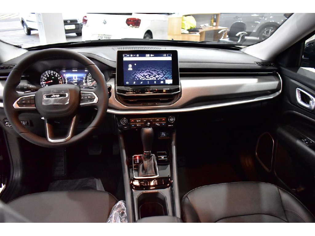 JEEP COMPASS 1.3 T270 TURBO FLEX LONGITUDE AT6 JEEP COMPASS 1.3 T270 TURBO FLEX LONGITUDE AT6