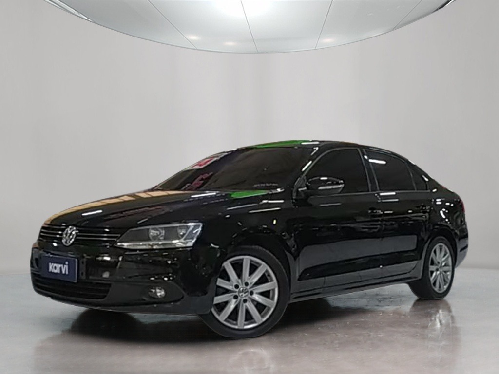 Carros seminovos VOLKSWAGEN JETTA 2.0 COMFORTLINE FLEX 4P TIPTRONIC