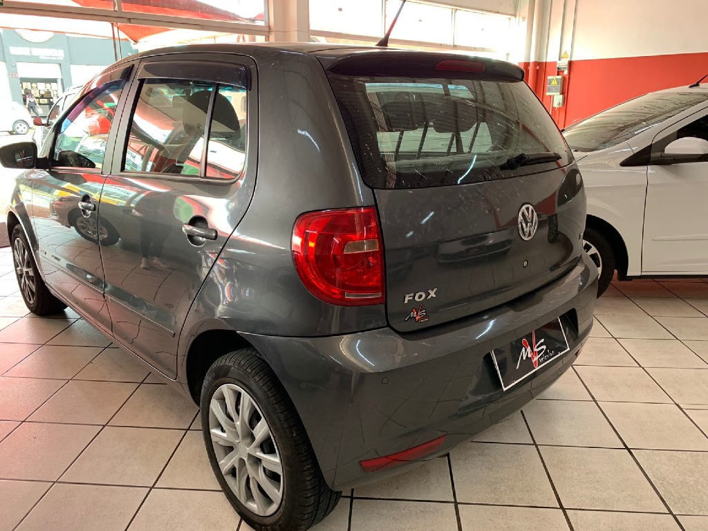 VOLKSWAGEN FOX 1.6 MI 8V FLEX 4P MANUAL VOLKSWAGEN FOX 1.6 MI 8V FLEX 4P MANUAL
