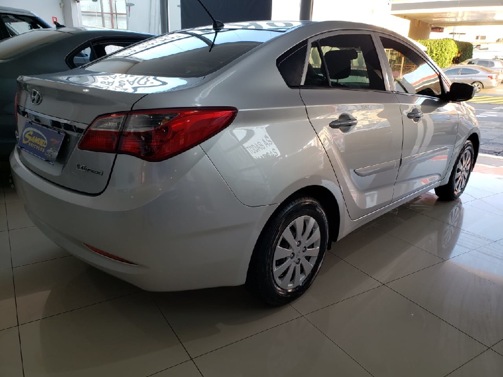 HYUNDAI HB20S 1.6 COMFORT PLUS 16V FLEX 4P MANUAL HYUNDAI HB20S 1.6 COMFORT PLUS 16V FLEX 4P MANUAL
